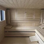 House Calmsailing, *