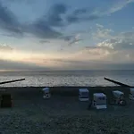 Апартаменты House Calmsailing, *