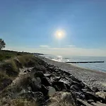 Апартаменты House Calmsailing,