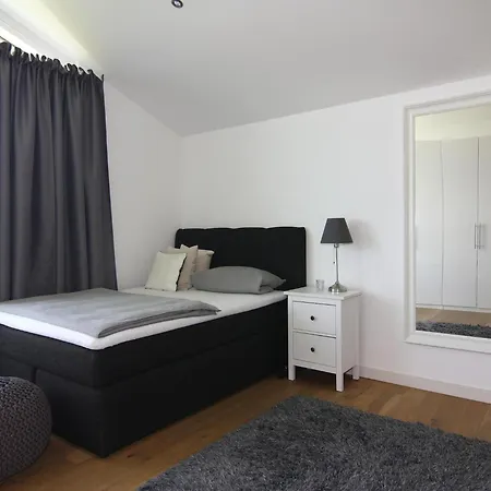 House Calmsailing, Lejlighed *